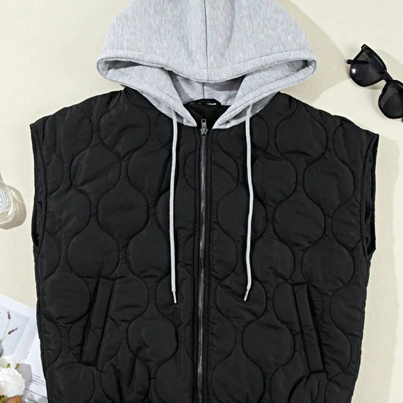 Black Boho Women's Quilted Cozy Warm Free Style Drawstring Hooded Puffer Vest - Picture 3 of 4